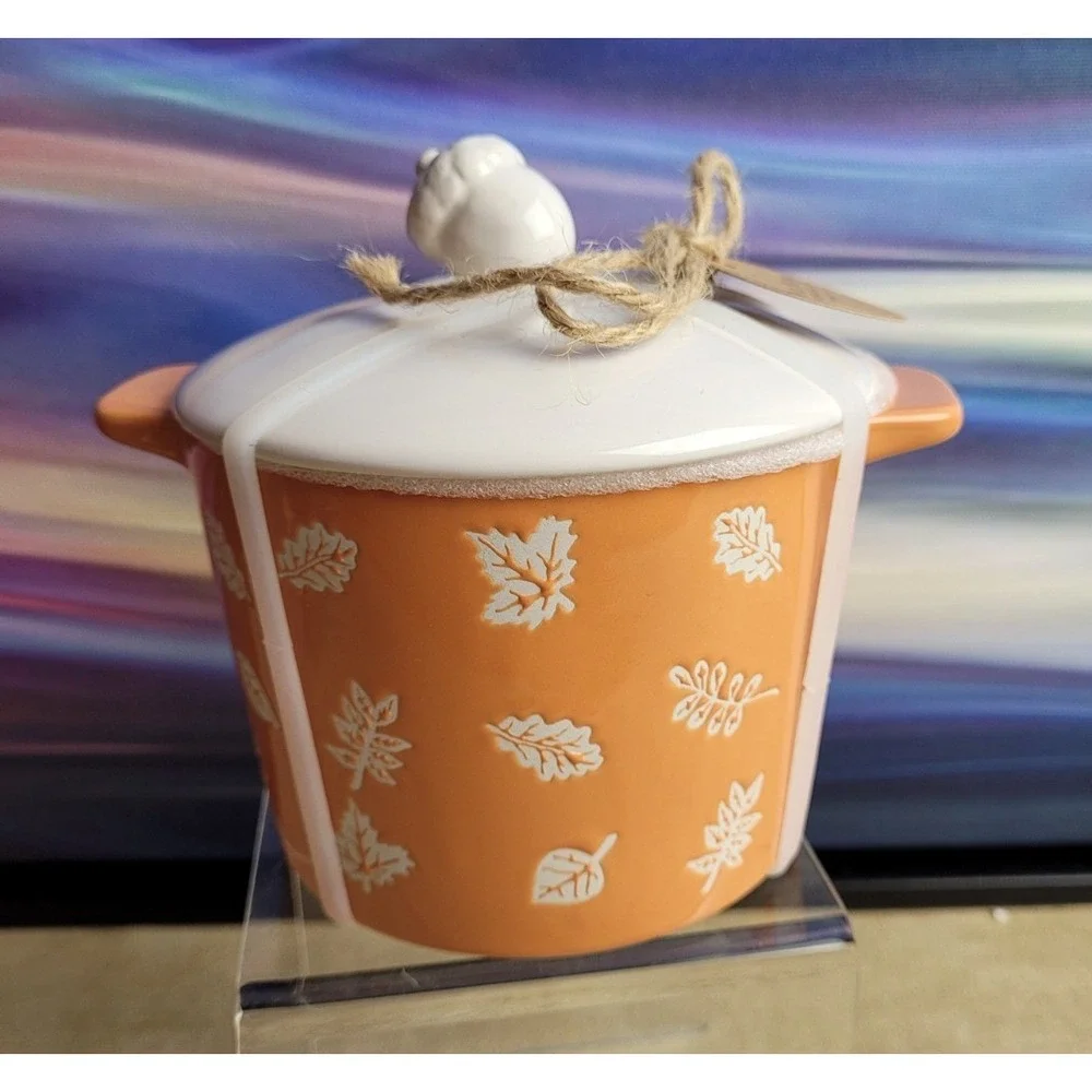RAE DUNN Warm and Cozy Covered Crock Dish, Acorn Lid, NEW